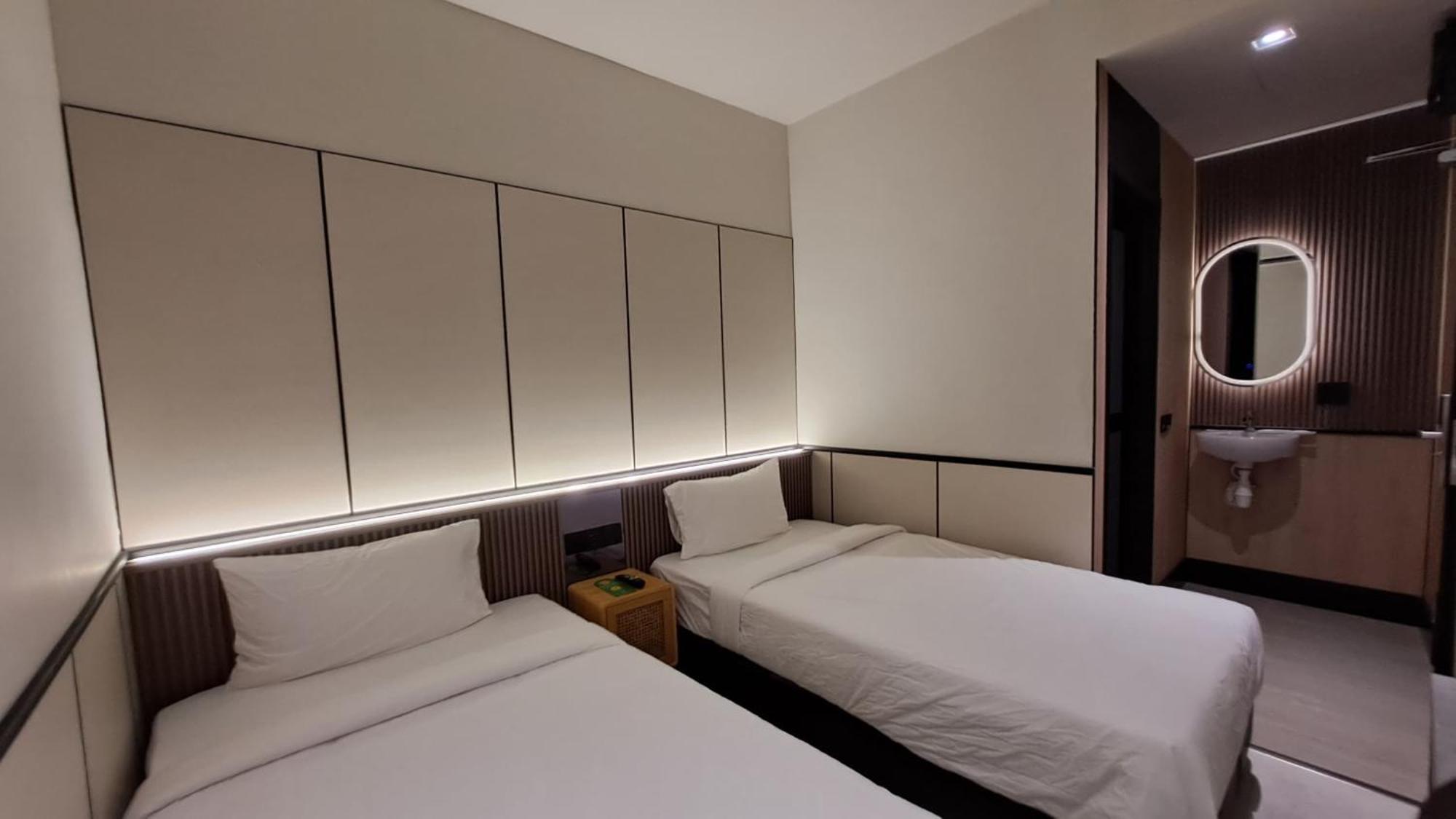 Hotel Urban Sunday, Jalan Langgar