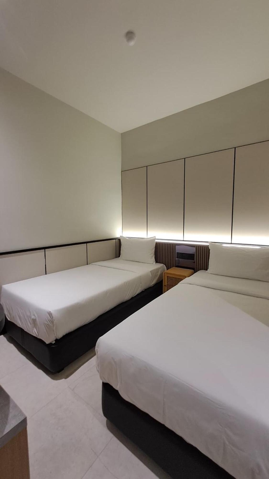Hotel Urban Sunday, Jalan Langgar *